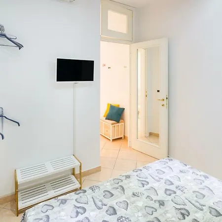 A La Maison *